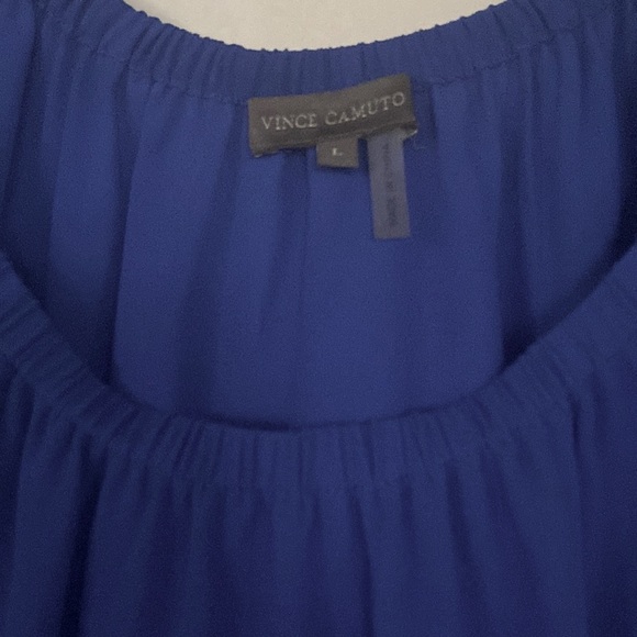 Vince Camuto blouse  Beautiful, flowing, royal   blue. Short sleeves - Picture 3 of 6